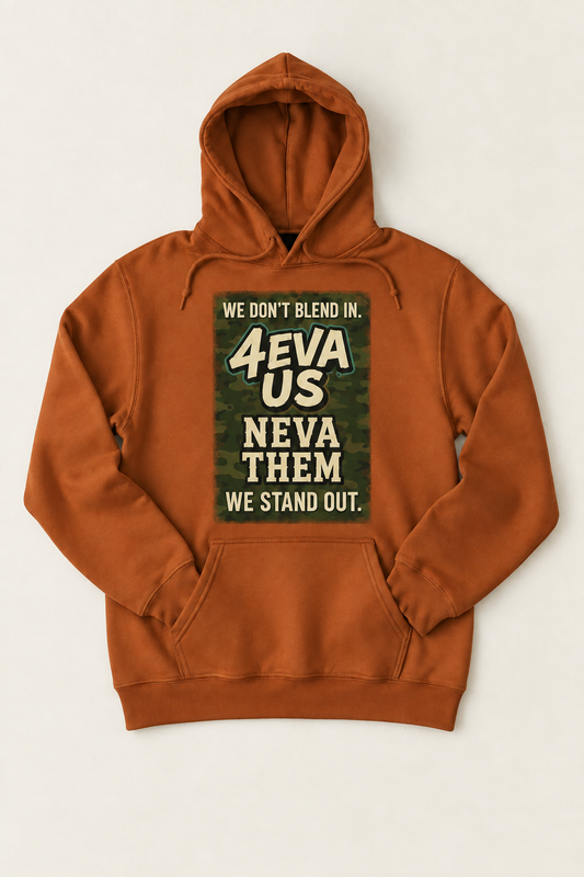 Caramel hoodie with fist-free chest design